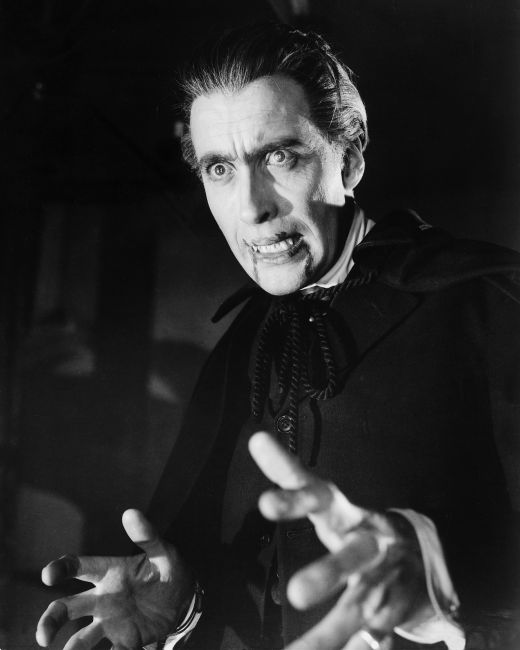 Christopher Lee face un rol de exceptie in filmul Horror of Dracula  in 1958.  Saruman din Stapanul Inelelor a devenit cu acest rol o vedeta peste noapte