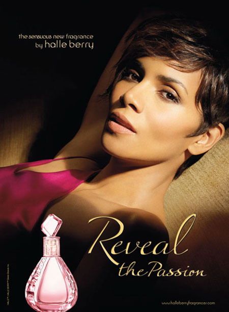 Halle Berry si-a lansat in acest an Reveal The Passion, un parfum extrem de apreciat