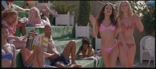 O Mila Kunis in costum de baie nu are cum sa te lase indiferent.