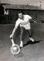 Kirk Douglas jucand tenis la Cannes in 1953