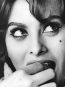 Sophia Loren si buzele care au facut-o celebra. Poza din 1959