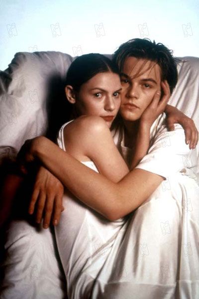  Leonardo DiCaprio s-a intalnit cu Claire Danes, partenera din Romeo si Julieta  timp de un an dupa film, insa relatia lor nu a fost confirmata oficial