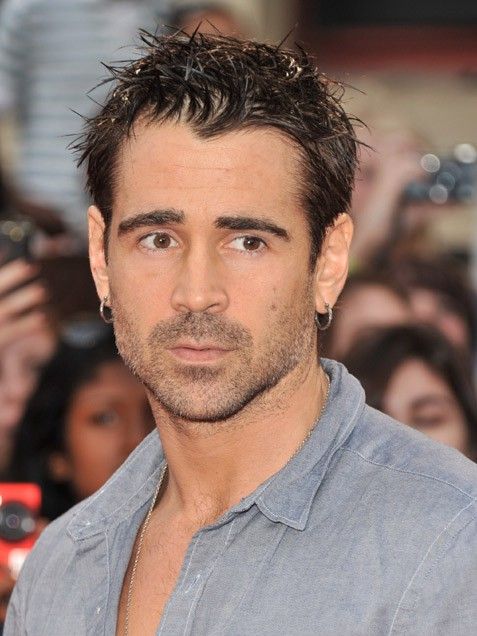 Actorul irlandez Colin Farrell este printre cei mai carismatici actori de la Hollywood. Un playboy in toata regula, actorul a iesit cu numeroase acrite, tinere, mature, toate au fost fermecate de zambetul lui. Britney Spears, Paris Hilton, Jessica Biel