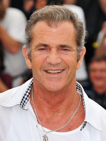 Dupa ce si-a amenintat iubita si a batut-o, Mel Gibson a devenit unul din cei mai detestati actori, iar comentariile rasiste l-au transformat in persona non grata la Hollywood. 