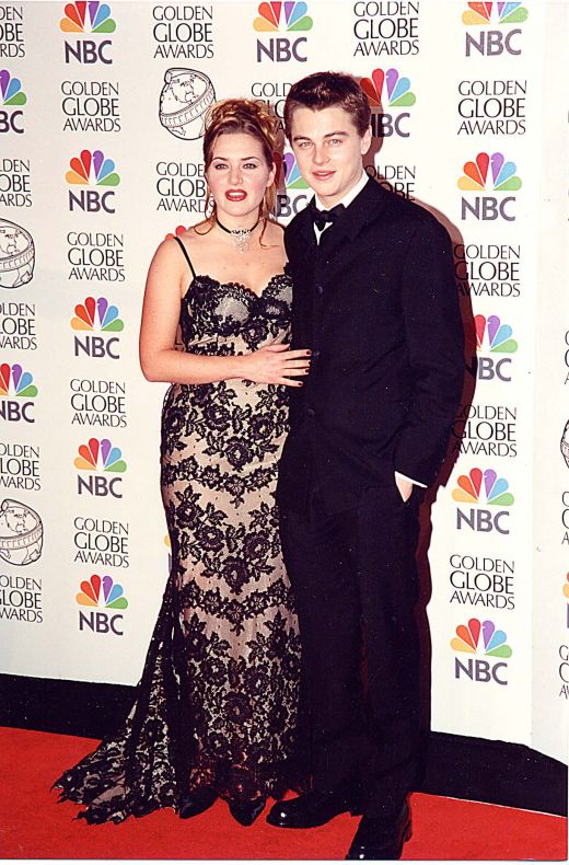 Leonardo DiCaprio si Kate Winslet in 1998 la Globurile de Aur cu Titanic