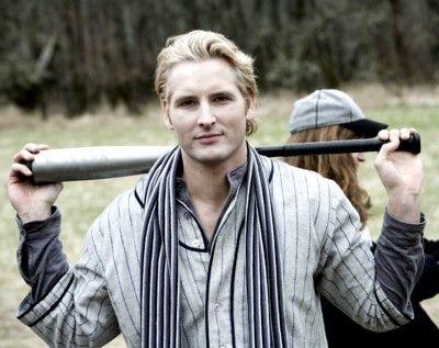 Dr. Carlisle Cullen (Peter Facinelli) in Twilight Saga: avere de  59 de milioane de dolari