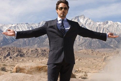 Tony Stark (Robert Downey Jr.) in seria Iron Man: avere de 19.75 de miliarde de dolari