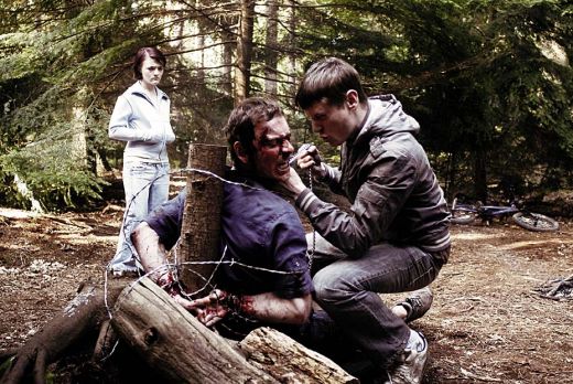 Eden Lake (2008): Actorul de origine germana demonstreaza ca poate juca la fel de bine si in thrillere sangeroase. In 