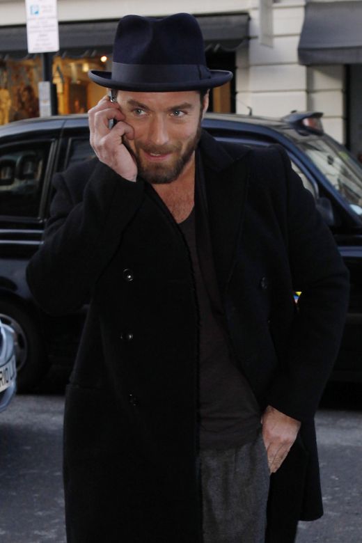 Jude Law in decembrie 2011