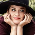 Marion Cotillard, surprinsa fara machiaj de paparazzi. Vezi cum arata