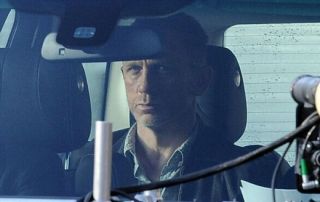 Unde este celebrul Aston Martin? Fanii sunt uimiti dupa ce au vazut noua imagine cu Daniel Craig din Skyfall, al 23-lea film din seria James Bond