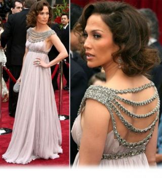 Rochii de Oscar: Jennifer Lopez, in Marchesa. Una din cele mai scumpe si spectaculoase aparitii ale deceniului trecut