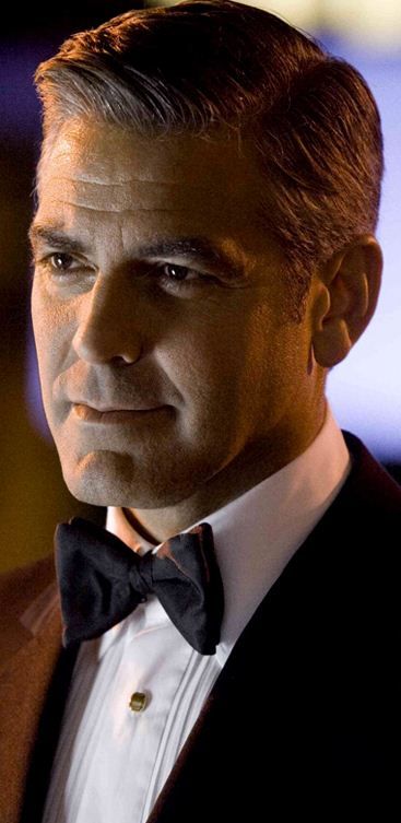 Danny Ocean jucat de George Clooney  in trilogia  Ocean's ( 2001 -