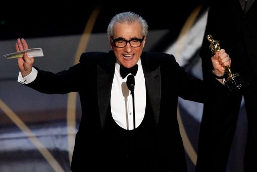  Dupa ce a fost trecut cu vederea de 6 ori de Academia Americana de Film, in 2007 Martin Scorsese a luat statueta pentru cel mai bun regizor cu filmul 