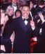 Cuba Gooding Jr. era sa faca infarct la Gala Premiilor Oscar din 1997 cand a primit Oscarul pentru rol secundar, in filmul Jerry McGuire. Actorul s-a bucurat ca un copil si a multumit parintilor, prietenilor, colegilor si lui Dumnezeu pentru ca l-au ajutat sa ajunga acolo. „Va iubesc! Va iubesc pe toti!” a strigat el intruna, in vreme ce sala, ridicata in picioare, il aplauda cu frenezie.