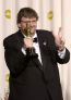 Michael Moore a luat in 2003, premiul pentru cel mai bun documentar (Columbine: cantec pentru un masacru)si a lansat un atac vehement impotriva razboiului din Irak, incheind cu cuvintele „Sa-ti fie rusine, domnule Bush!”. In vreme ce unii l-au aplaudat pentru discursul sau, altii l-au huiduit copios pe regizor.