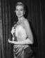 30 martie 1955: actrita americana Grace Kelly a luat Oscarul pentru cel mai bun rol feminin cu The Country Girl regizat de George Seaton.