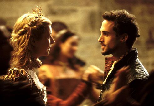  Shakespeare in Love (1998): Chiar daca este o viziune interesanta si plina de pasiunea a vietii lui Shakespeare, Savin Private Ryan este unul din cele mai bune filme de razboi, dar si o drama cutremuratoare. Culmea, aceasta n-a resuit sa ii impresioneze suficient pe membrii Academiei Americane de Film incat sa ia marele premiu.