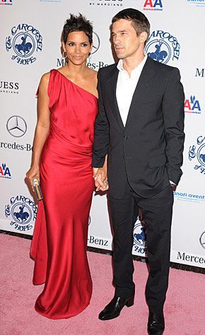 Halle Berry se marita: actrita s-a logodit cu Olivier Martinez