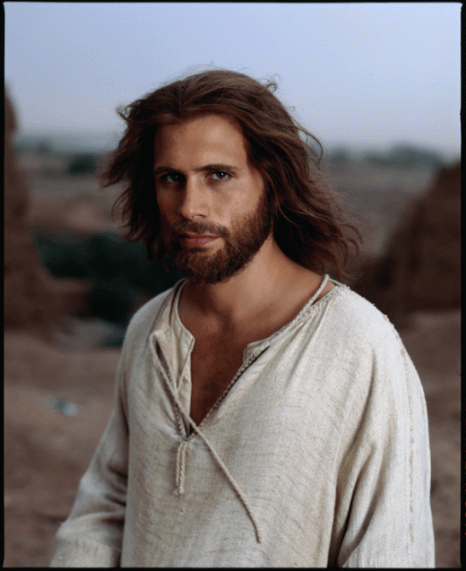 Jeremy Sisto, Jesus (1999): Mini-seria in care Jeremy Sisto l-a portretizat pe Iisus a primit critici mixte, la fel si prestatia lui Sisto. Inainte de acest film era cunoscut din serialul The 60's, care n-a fost pe placul criticilor. Cel mai cunoscut rol ramane cel din serialul Six Feet Under.