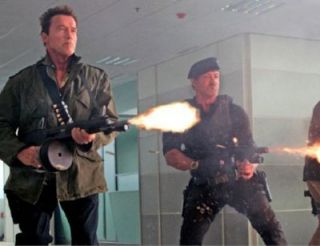 Schwarzenegger, Stallone si Willis sunt indestructibili in noua imagine din The Expendables 2. 8 lucruri pe care nu le stiai despre cel mai asteptat film de actiune din 2012