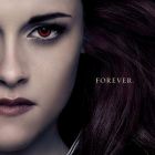 Sfarsitul erei Twilight: eroii fenomen iubiti de milioane de tineri apar in posterele finale. Ce surpriza majora aduce ultimul film Amurg