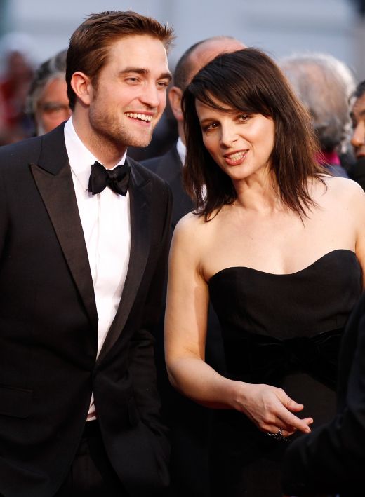 Robert Pattinson si Juliette Binoche