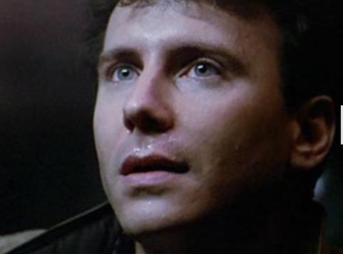 Una din replicile geniale din Aliens  este cea pe care Ripley i-o spune lui Burke (Paul Reiser), dupa ce descopera ca a fost trasa pe sfoara inca o data de sefii ei: 