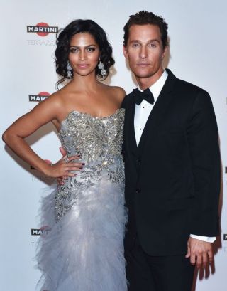 Matthew McConaughey s-a casatorit cu fotomodelul Camila Alves
