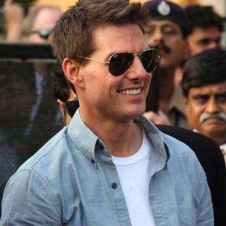 Isi ingheata Tom Cruise cariera? Studiourile Paramount care l-au concediat pe actor il apara in scandalul divortului de Katie Holmes