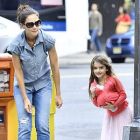 Katie Holmes se pregateste pentru lansarea filmului Molly, o drama despre statutul de mama singura