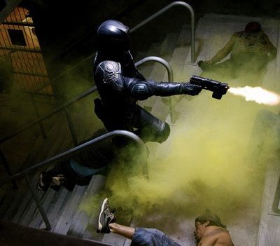 Imaginile care i-au facut pe americani sa numeasca Dredd cel mai violent film din 2012: primele reactii ale fanilor