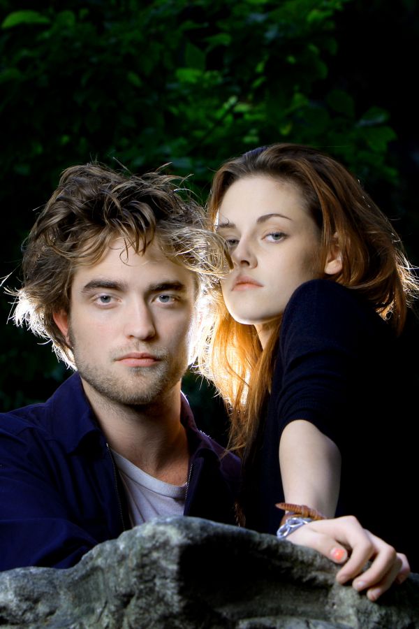 Ce actrita l-a consolat pe Robert Pattinson dupa despartirea de Kristen Stewart