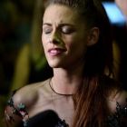 Kristen Stewart vaneaza o puma in ultimul trailer pentru Twilight. Scenele in care actrita s-a ranit la picior