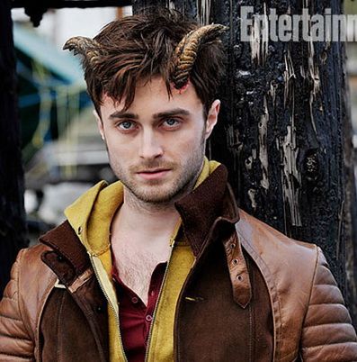 Daniel Radcliffe apare intr-un rol scandalos. Actorul are coarne in prima imagine din filmul horror Horns: Nu am mai jucat asa ceva pana acum!