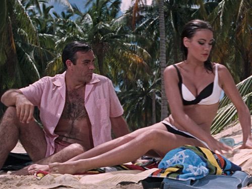 Thunderball (1965, Sean Connery, Luciana Paluzzi)
James Bond: You don't think I enjoyed what we did this evening, do you? What I did tonight was for King and country! You don't think it gave me any pleasure, do you?/
Fiona Volpe: But of course, I forgot your ego, Mr. Bond. James Bond, who only has to make love to a woman and she starts to hear heavenly choirs singing. She repents and immediately turns to the side of right and virtue, but not this one. What a blow it must have been, you having a failure./James Bond: Well, you can't win them all. (James Bond: Nu te flata singura. Ce-am facut in seara asta a fost pentru tara si Rege. Doar nu credeai ca mi-a facut placere?/ Fiona Volpe: Asa e. Am uitat de ego-ul tau. James Bond, care atunci cand face dragoste cu o femeie, ea incepe sa auda vocile ingerilor. Are remuscari, si imediat trece
de partea binelui si adevarului. Dar nu si in cazul de fata. Ce lovitura trebuie sa fi fost pentru tine, sa dai gres./James Bond: Ei bine, nu le poti convinge pe toate.)