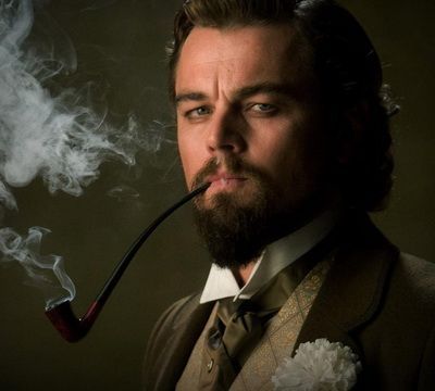 Leonardo DiCaprio cere acordul parintilor ca sa-l vezi in aceste scene: actorul are parte de dialoguri geniale in noul trailer pentru Django Unchained