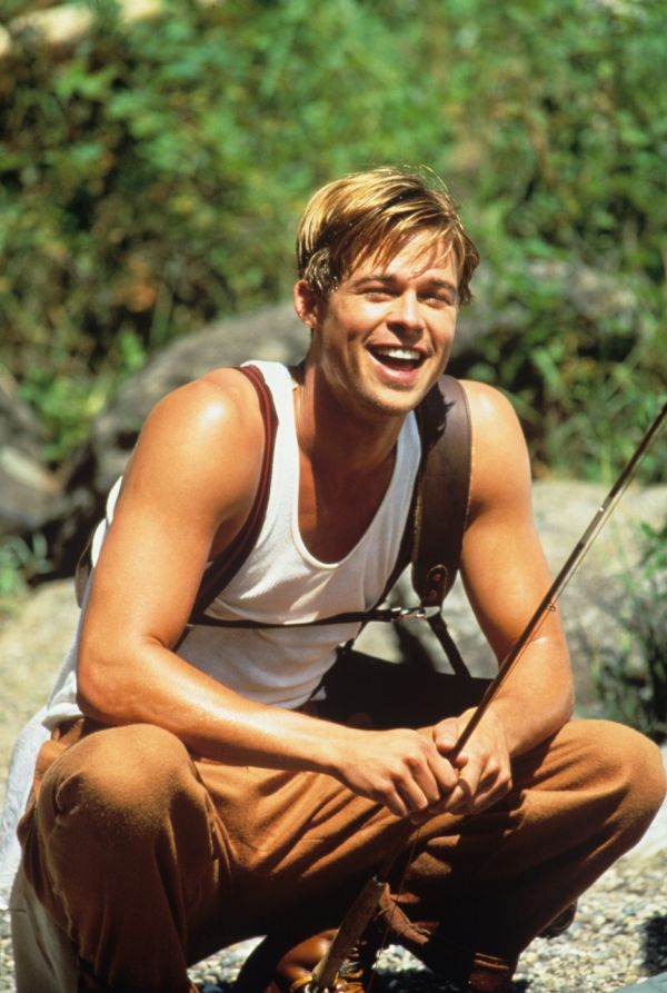 Brad Pitt ajunge sa fie numit de presa americana  noul Robert Redford dupa filmul  A River Runs Through It (1992) in regia lui Robert Redford.