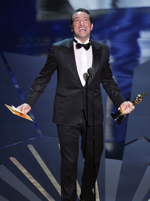 Jean Dujardin a injurat in franceza in timpul discursului de la Oscar.