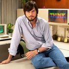 jOBS: filmul cu Ashton Kutcher in rolul lui Steve Jobs va fi lansat in America la aniversarea a 37 de ani de la fondarea imperiului Apple