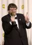 2003: Michael Moore a luat premiul pentru cel mai bun documentar (Columbine: cantec pentru un masacru) si a lansat un atac vehement impotriva razboiului din Irak, incheind cu cuvintele „Sa-ti fie rusine, domnule Bush!”. In vreme ce unii l-au aplaudat pentru discursul sau, altii l-au huiduit copios pe regizor.
