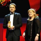 Pozitia Copilului: filmul lui Calin Peter Netzer a castigat Ursul de Aur la Festivalul de la Berlin, este primul film romanesc premiat cu Golden Bear