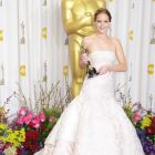 Jennifer Lawrence: actrita s-a impiedicat pe scari de emotie la primul Oscar din cariera