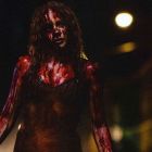 Carrie: Chloe Moretz, acoperita de sange intr-o noua imagine din cel mai asteptat film horror al anului