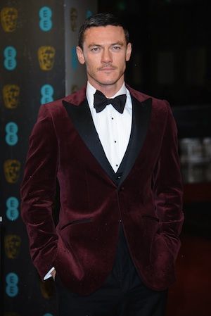 Luke Evans, de la zei antici la vampiri: starul din Immortals va fi Dracula intr-o noua adaptare