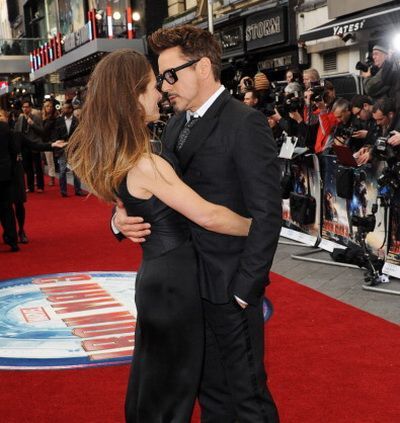 Robert Downey Jr: actorul a aratat cat de indragostit este de sotia sa la premiera Iron Man 3 din Marea Britanie