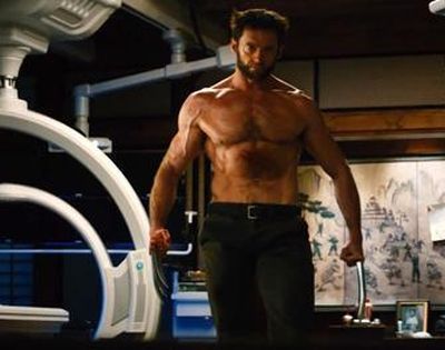 Fugar, razboinic, supravietuitor, legenda: Hugh Jackman se lupta cu samurai in armuri de argint in noul trailer pentru The Wolverine