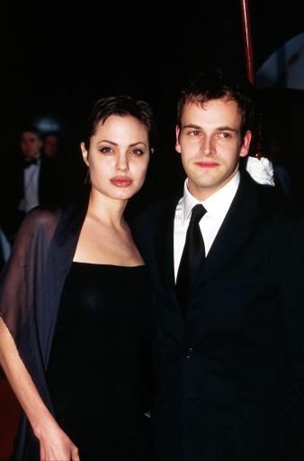 Angelina Jolie si primul ei sot, Johnny Lee Miller