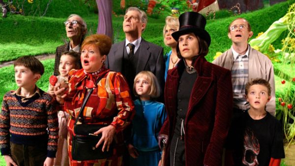 29. Charlie and the Chocolate Factory: Johnny Depp si Tim Burton au adus pe ecrane povestea din Charlie and the Chocolate Factory (2005), majoritatea recenziilor despre film fiind pozitive.