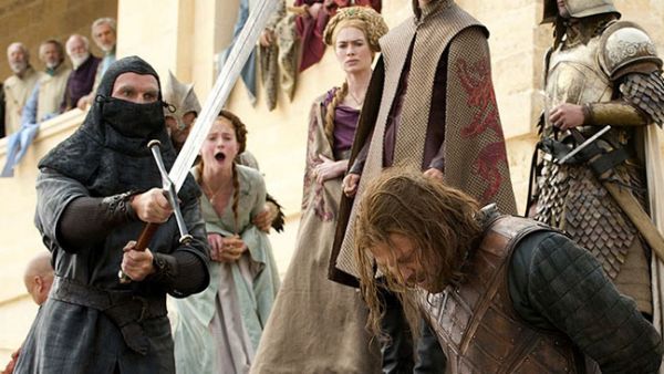 Ned Stark: Unul dintre cele mai iubite personajele ale serialului si-a gasit soarta fatidica in primul sezon, in episodul 